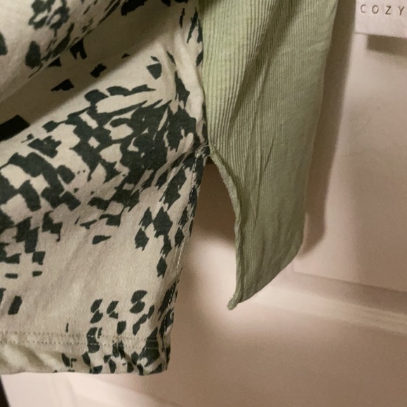 Plus size shirt size 3X - Picture 5 of 8